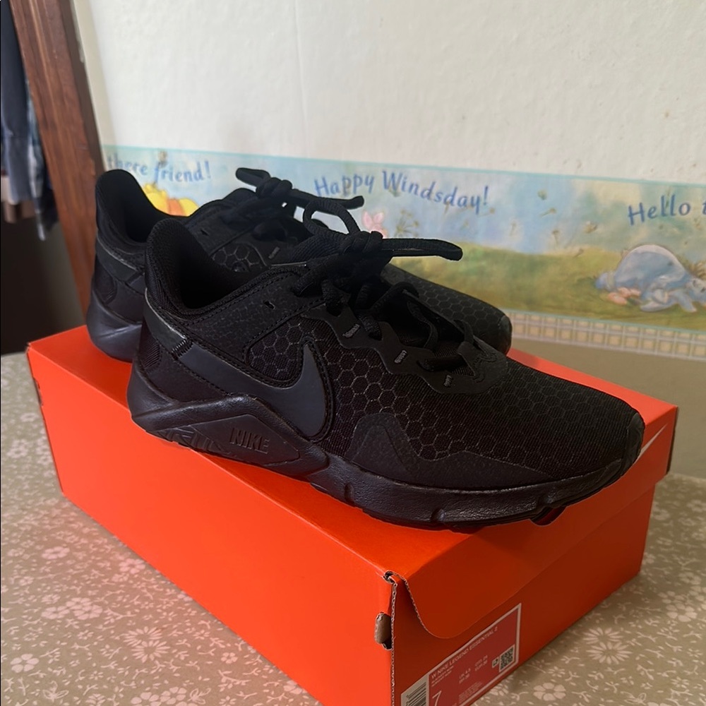 Nike womens